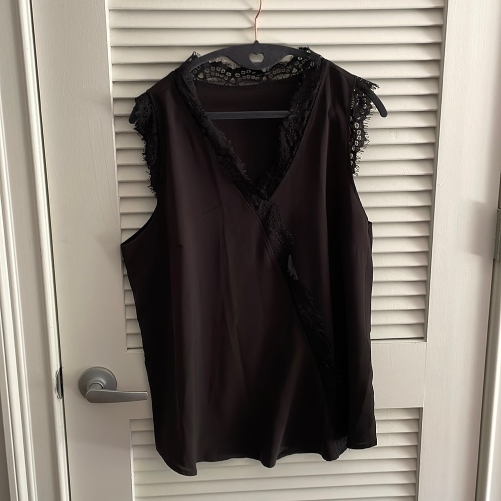 Flowy crepe black sleeveless lace detail top